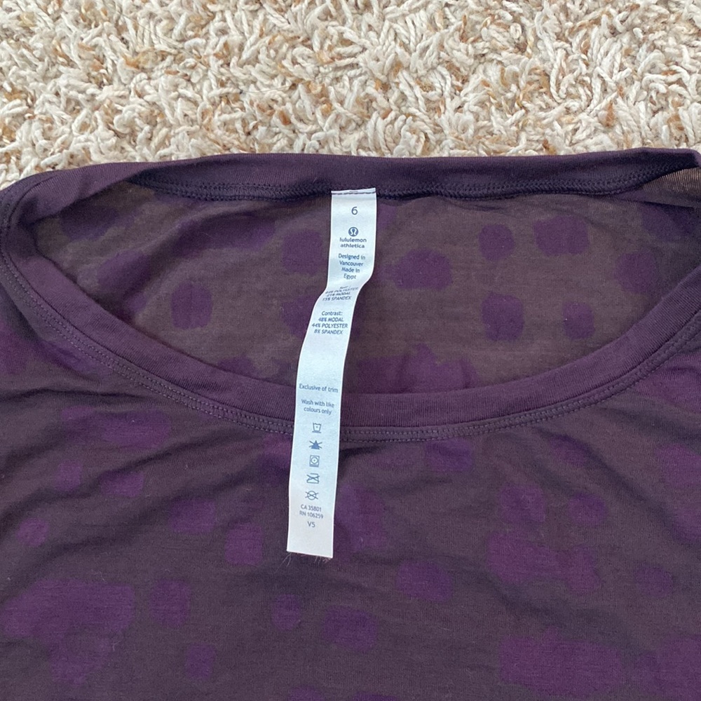 Lululemon Go Om Short Sleeve Tee
Mini Ghost Weave Burnout NWT Size 6 - Picture 6 of 8